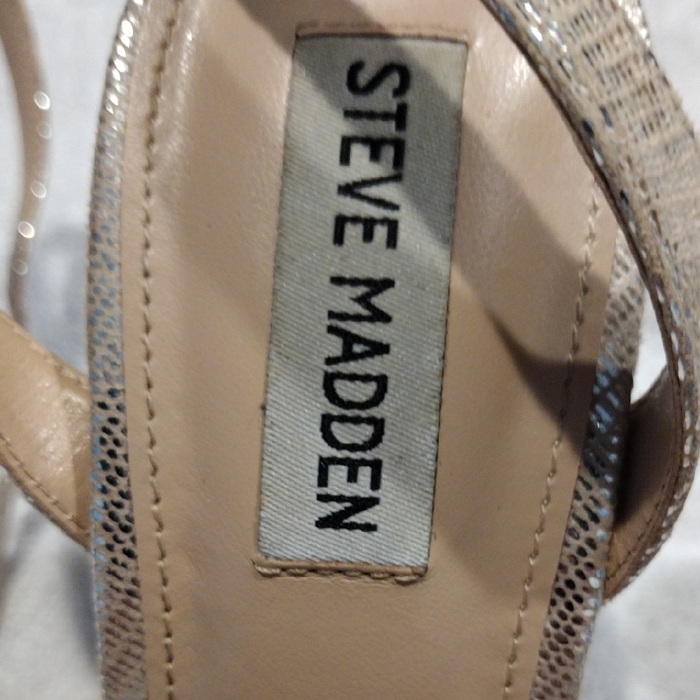 Steve Madden Chic And Vibrant Metallic Strappy Heels - Picture 3 of 7